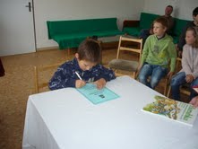 OBRÁZEK : pasovani_ctenaru_slib_kniha_radek_2011.jpg